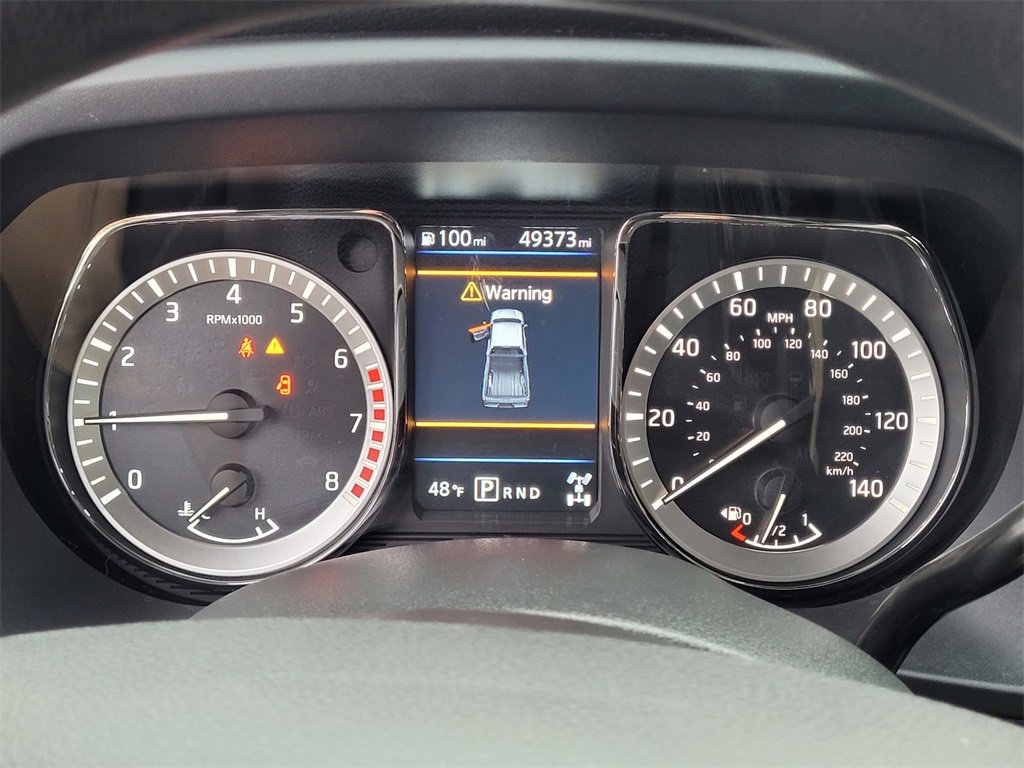 Used 2019 Nissan Titan SV image 14