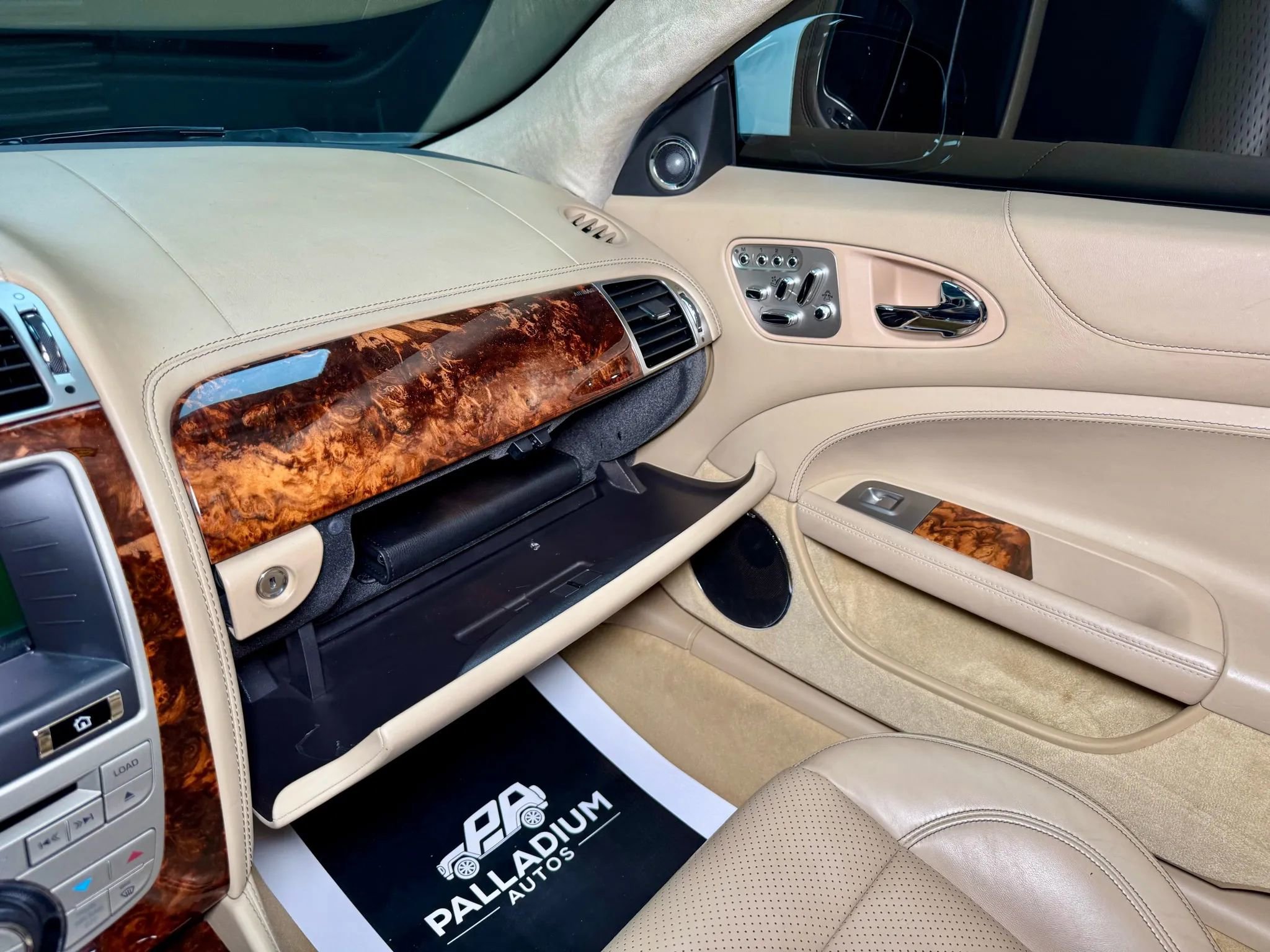 Used 2011 Jaguar XK Coupe image 41