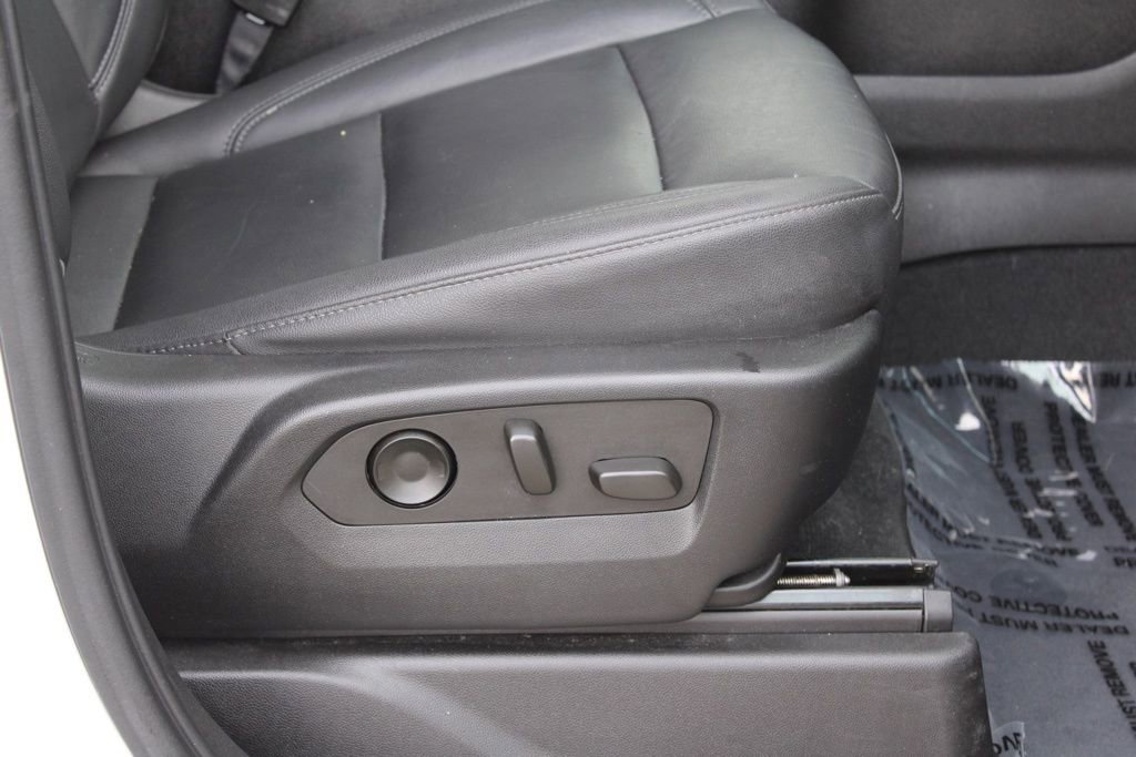 Used 2021 Chevrolet Suburban LT image 21