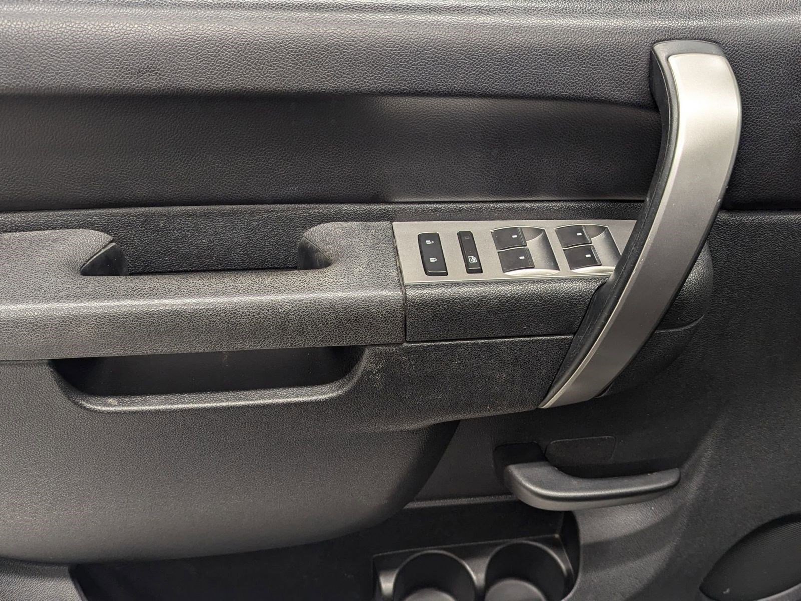 Used 2012 Chevrolet Silverado 2500 LT w/ Interior Plus Package image 7