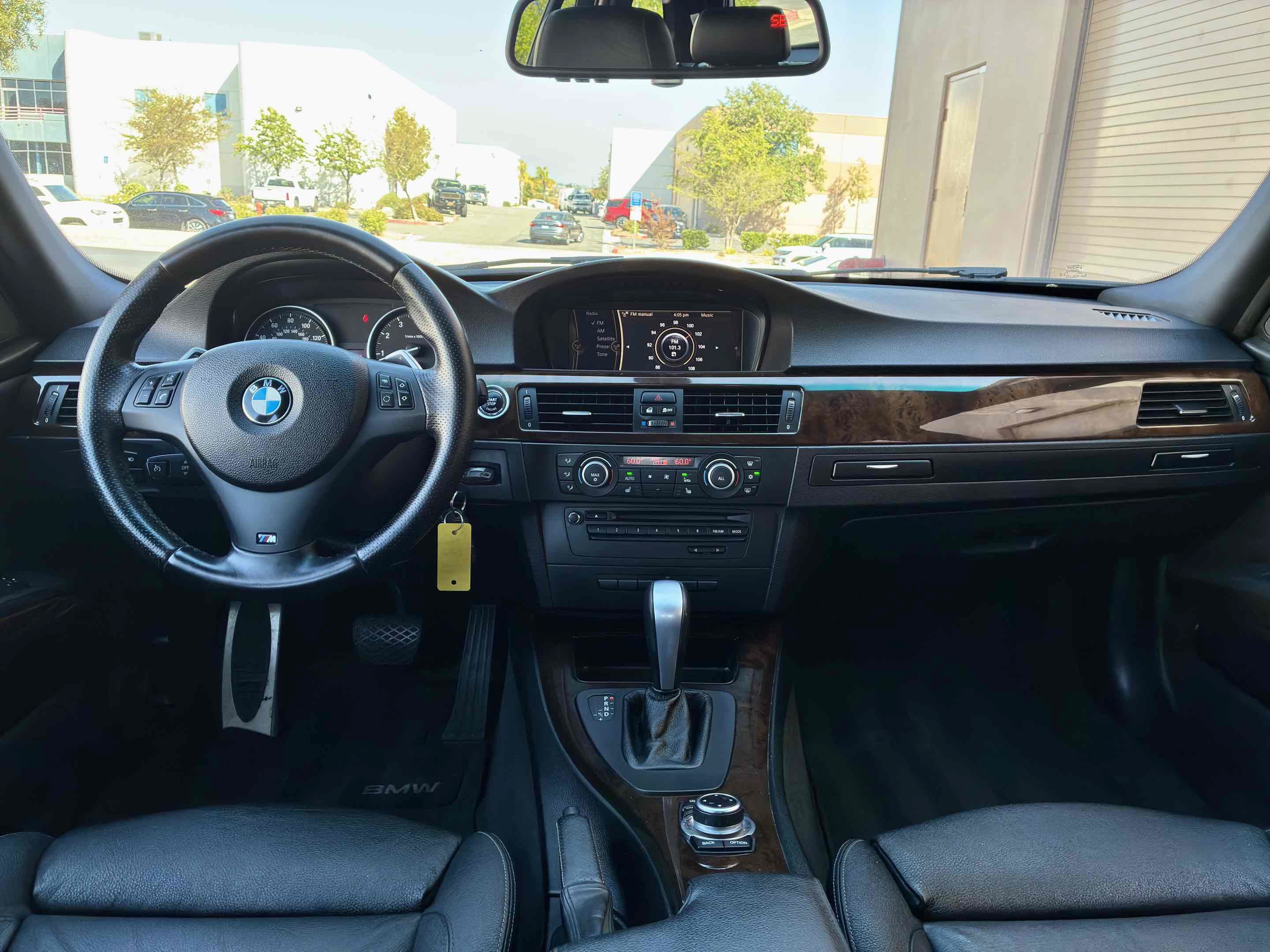 Used 2011 BMW 328i xDrive Wagon AWD/4WD image 16