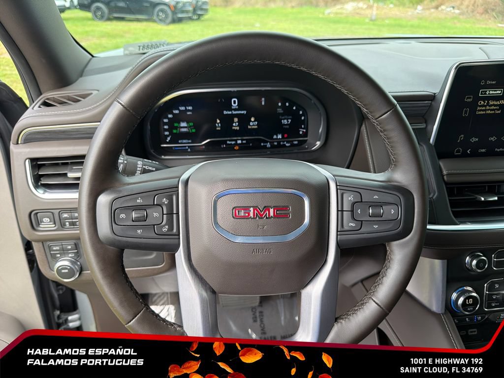 Used 2024 GMC Yukon SLT w/ SLT Luxury Package AWD/4WD image 19