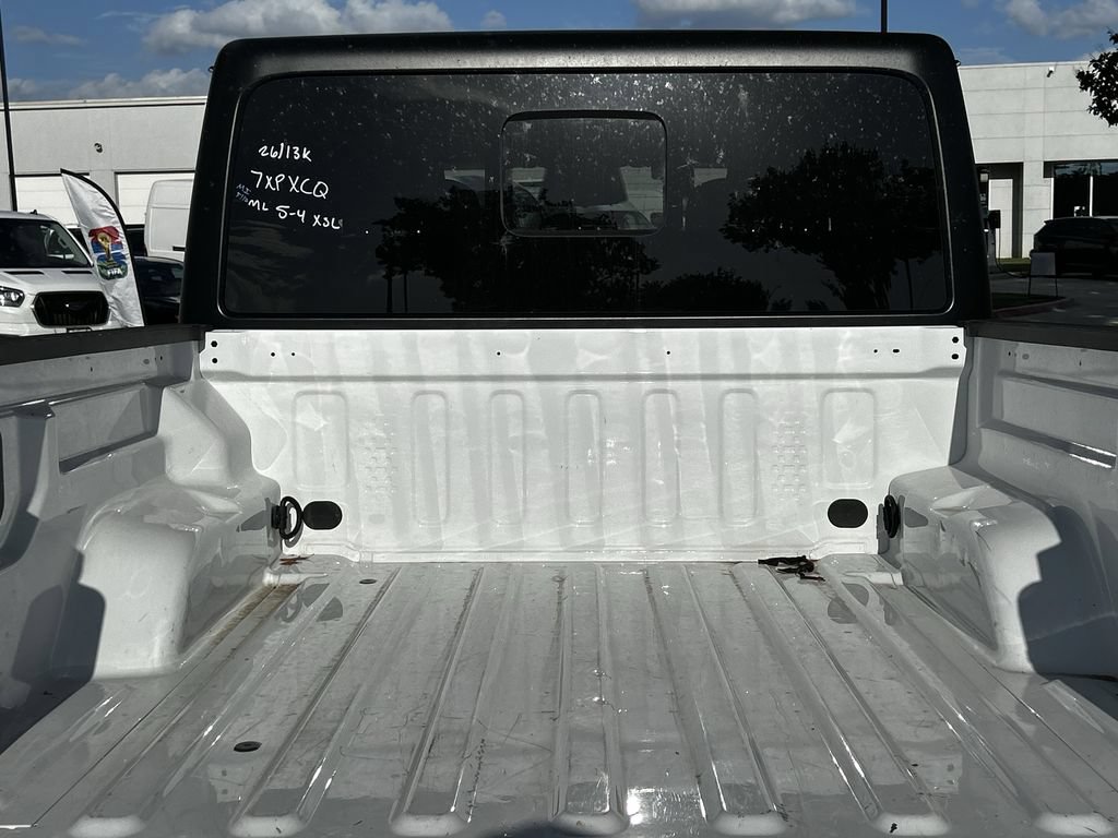 Used 2026 Jeep Gladiator Mojave AWD/4WD image 30