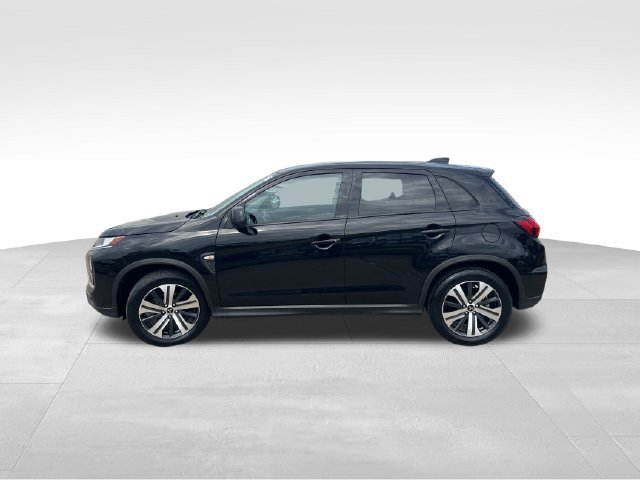 Used 2023 Mitsubishi Outlander Sport SE AWD/4WD image 3