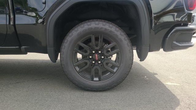 New 2026 GMC Sierra 1500 Elevation w/ X31 Off-Road Package AWD/4WD image 9