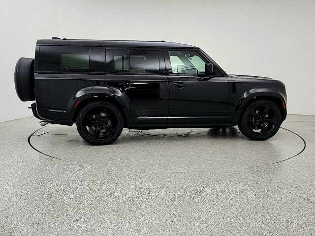 New 2026 Land Rover Defender 130 V8 AWD/4WD image 4