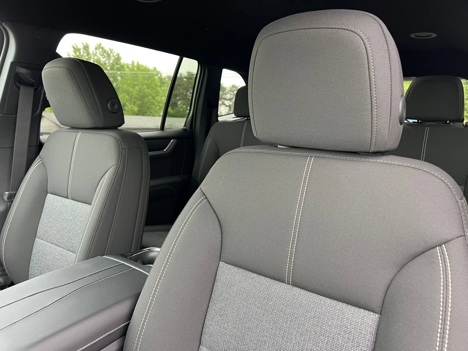 New 2026 GMC Acadia Elevation AWD/4WD image 12
