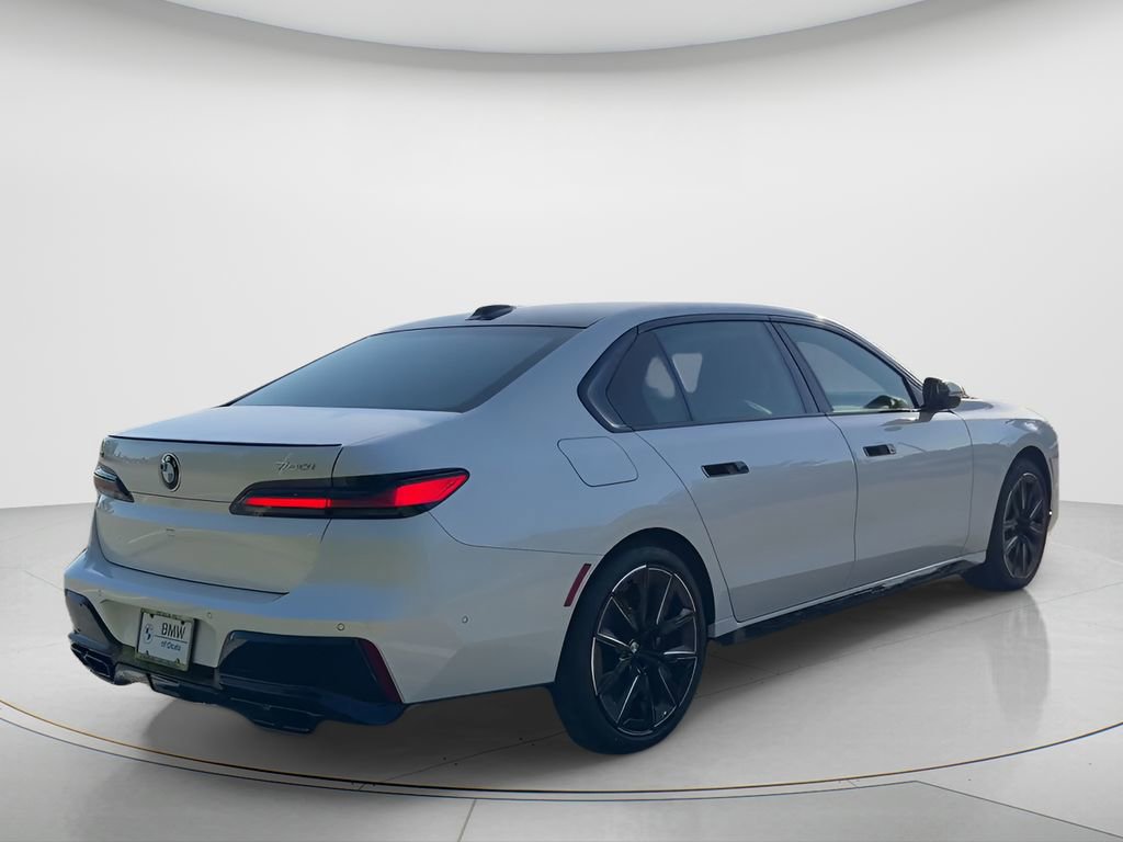 New 2026 BMW 760i xDrive image 5