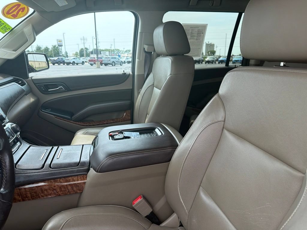 Used 2020 Chevrolet Suburban Premier w/ Max Trailering Package AWD/4WD image 14