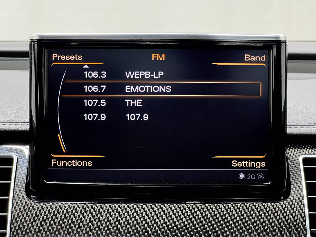 Used 2015 Audi S8 AWD/4WD image 26