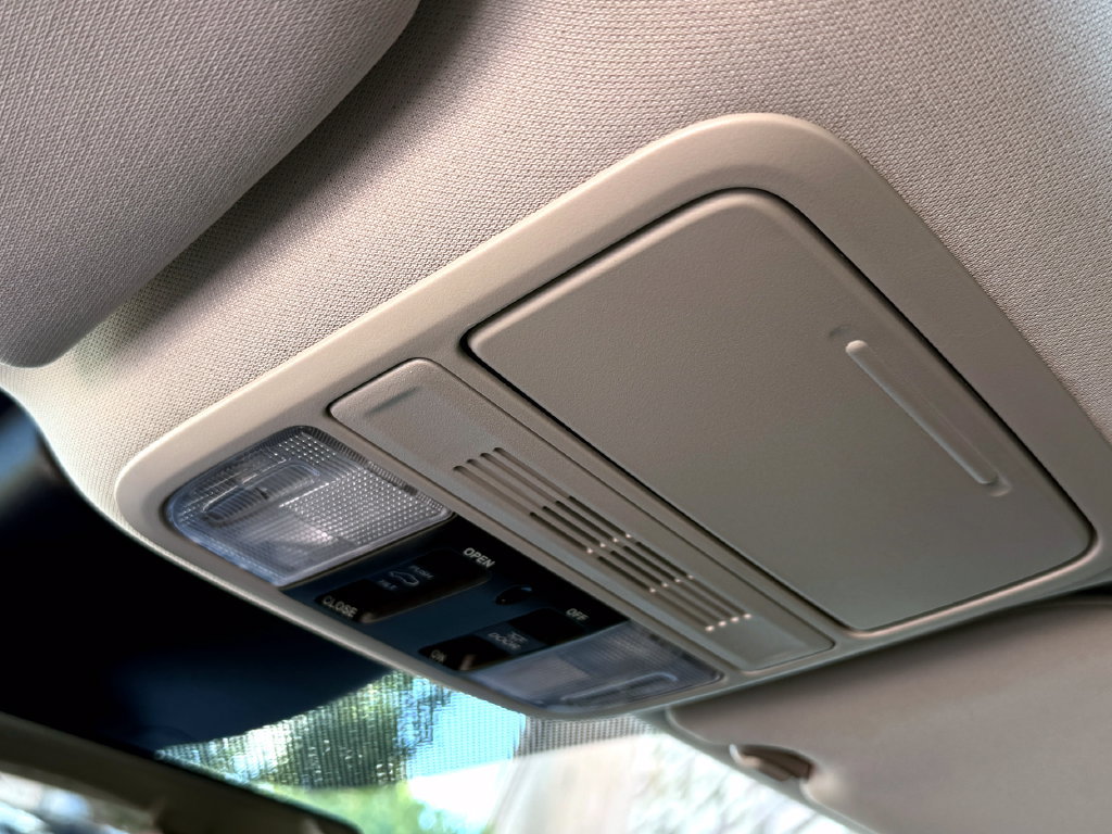 Used 2025 Honda Odyssey EX-L image 25