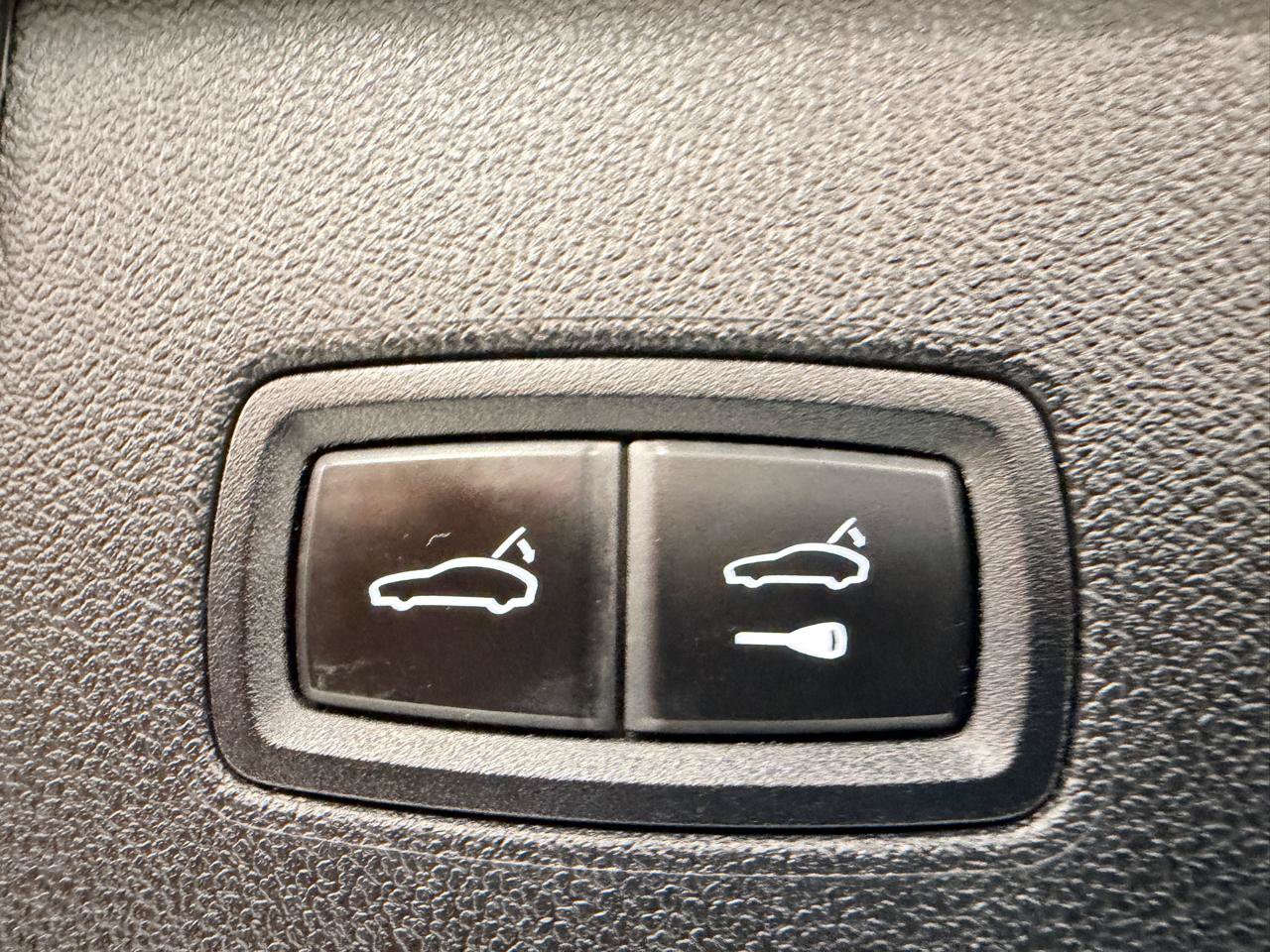 Used 2019 Porsche Cayenne AWD/4WD image 24