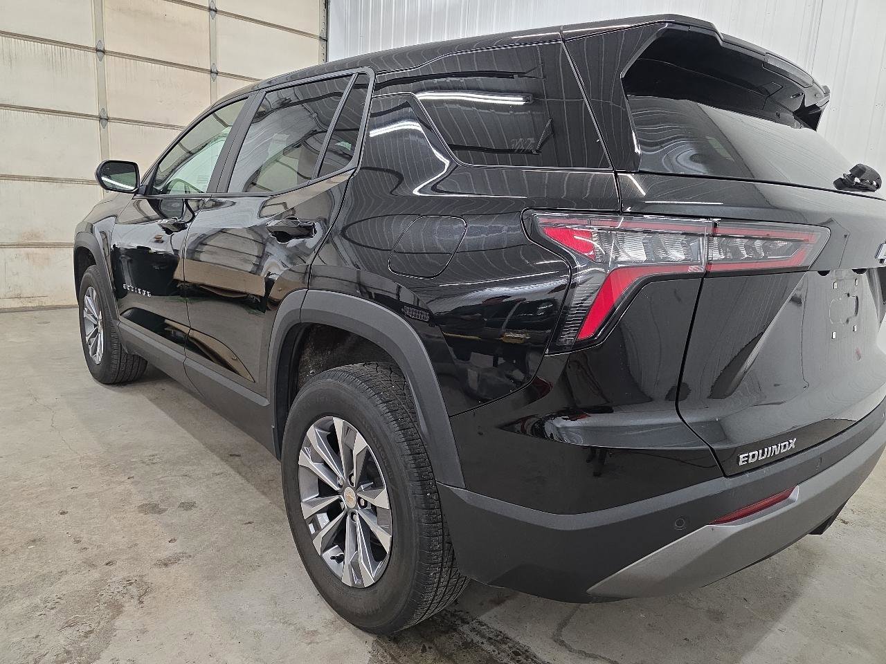 Used 2025 Chevrolet Equinox LT image 15