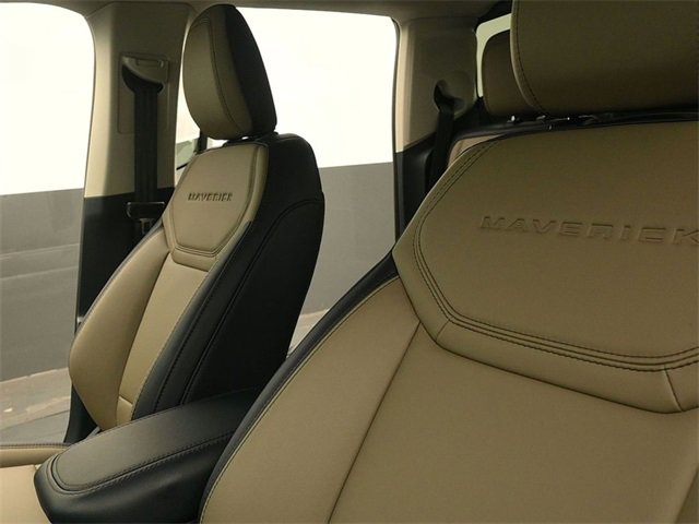 New 2025 Ford Maverick Lariat w/ 4K Tow Package image 18