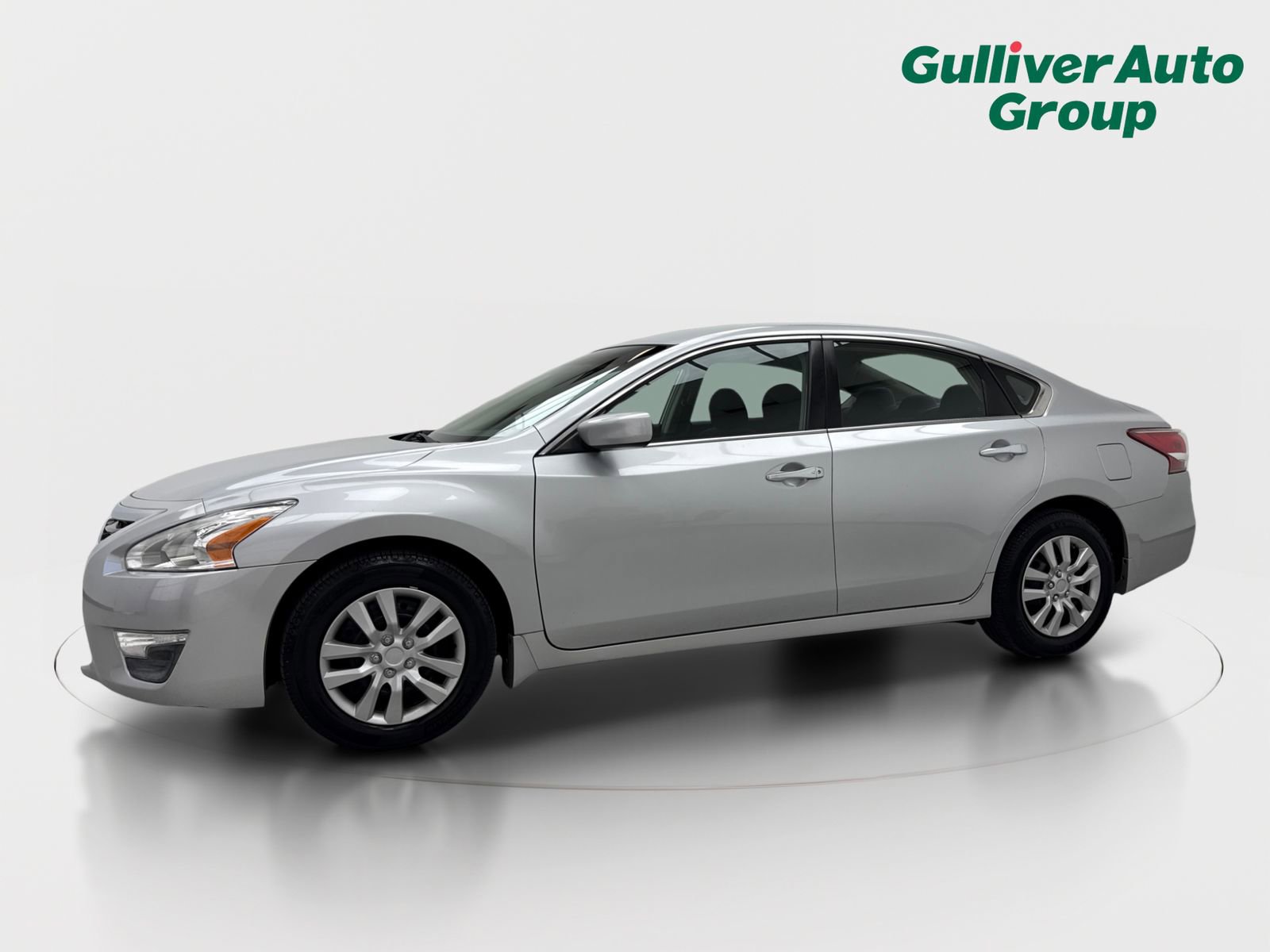 Used 2013 Nissan Altima 2.5 S FWD image 2