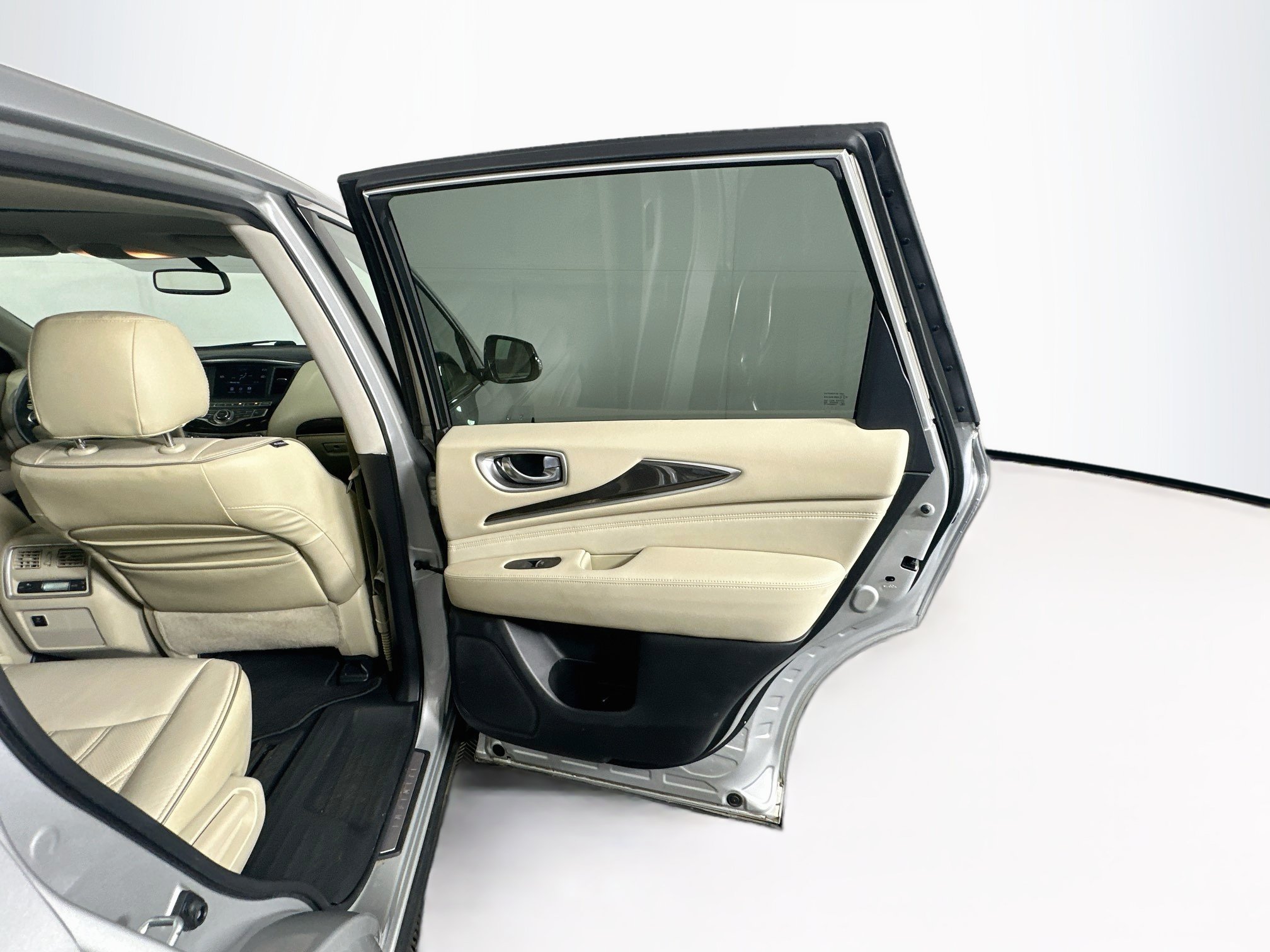 Used 2018 INFINITI QX60 FWD image 31