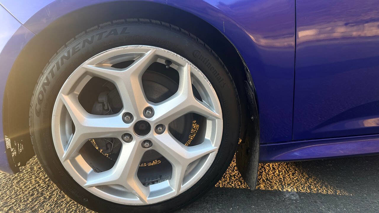 Used 2013 Ford Focus ST image 40