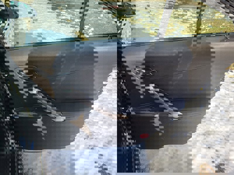 Used 2009 Pontiac G6 GXP w/ Sun And Sound Plus Package image 25