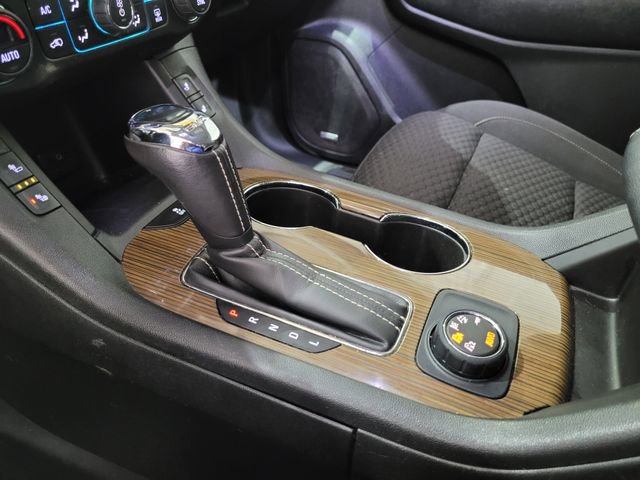 Used 2018 GMC Acadia SLE image 30