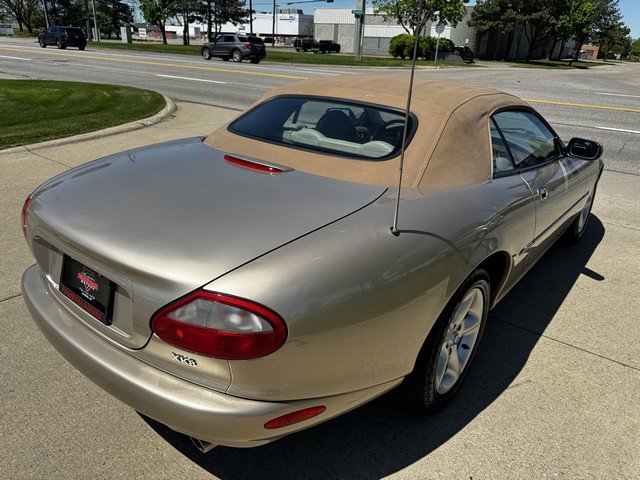 Used 2000 Jaguar XK8 Convertible RWD image 40