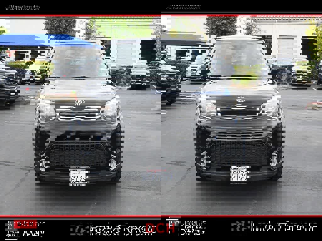 Used 2016 Kia Soul + FWD image 2