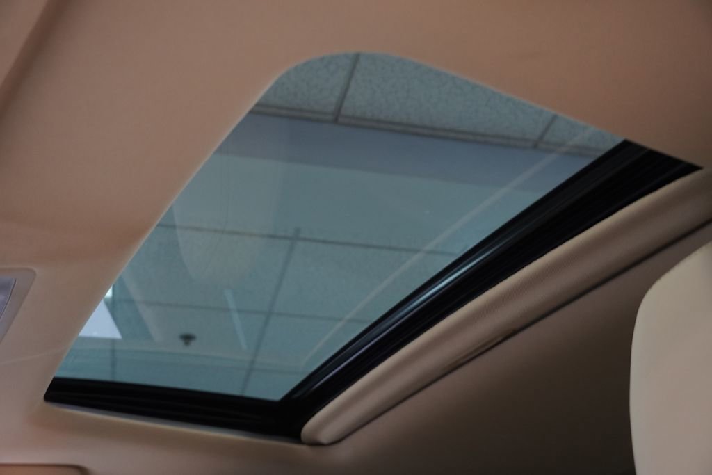 Used 2015 Toyota Highlander XLE image 4