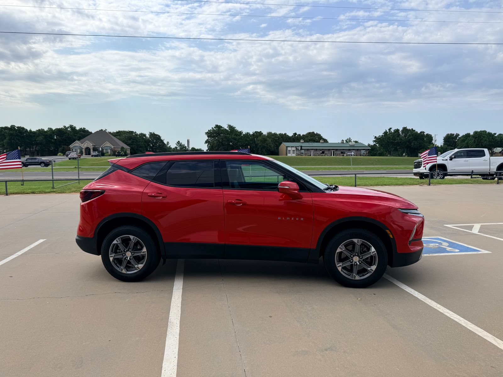 Used 2024 Chevrolet Blazer LT FWD image 5