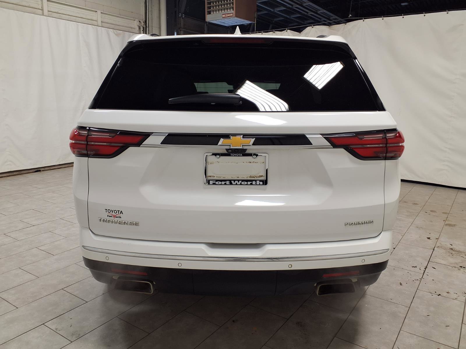 Used 2022 Chevrolet Traverse Premier w/ LPO, Floor Liner Package FWD image 8