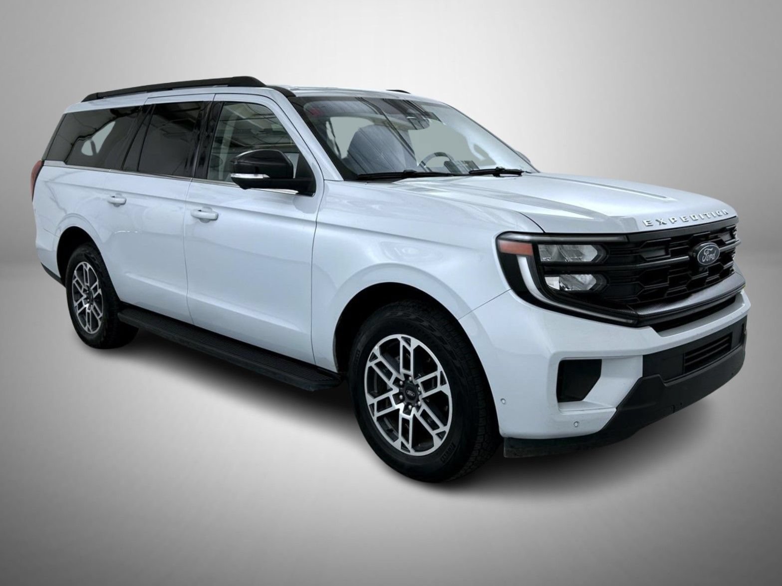 Used 2025 Ford Expedition Max Active AWD/4WD image 3