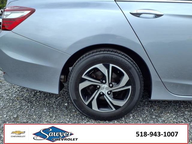 Used 2017 Honda Accord LX image 9