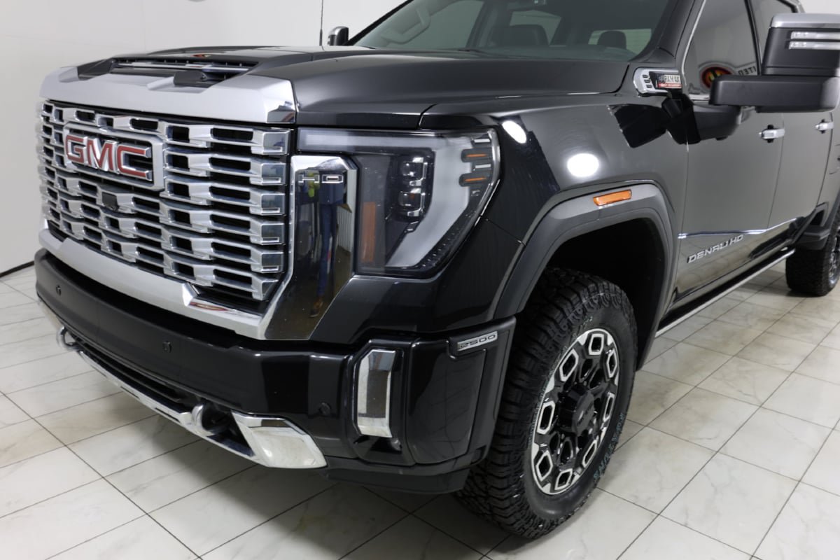 Used 2024 GMC Sierra 2500 Denali AWD/4WD image 48