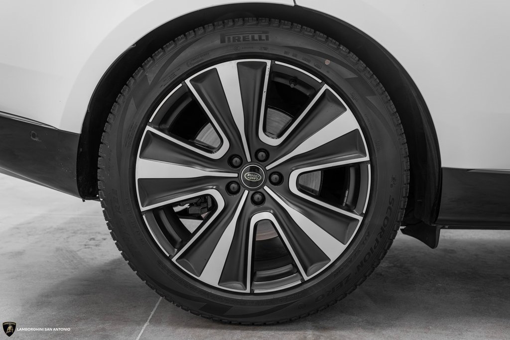 Used 2023 Land Rover Range Rover Long Wheelbase SE image 15