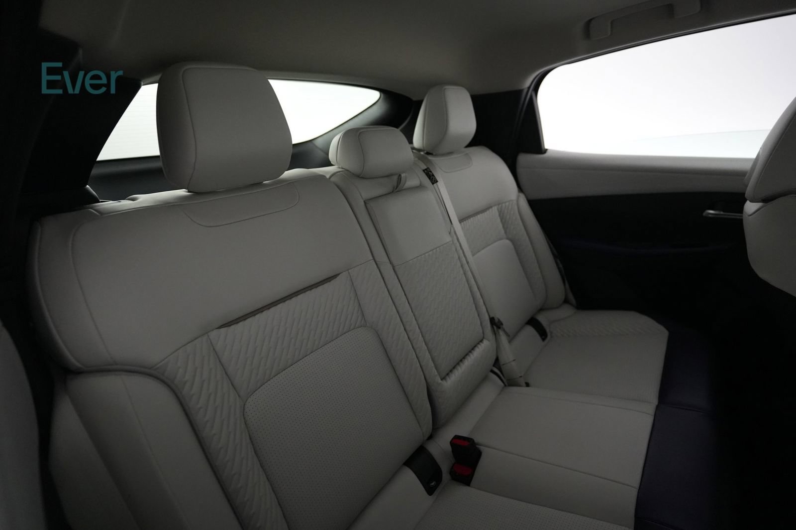 Used 2026 Nissan Leaf Platinum+ w/ Floor Mat Package (Platinum+) FWD image 5