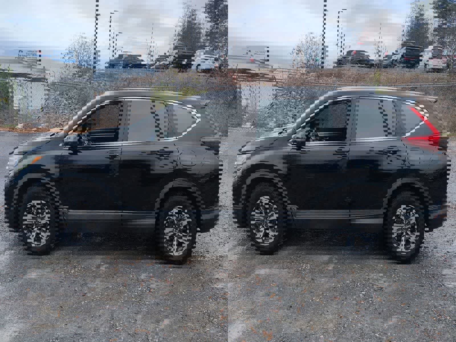 Used 2017 Honda CR-V LX image 5