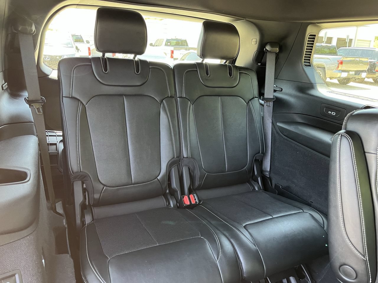 Used 2024 Jeep Grand Cherokee L Overland AWD/4WD image 29