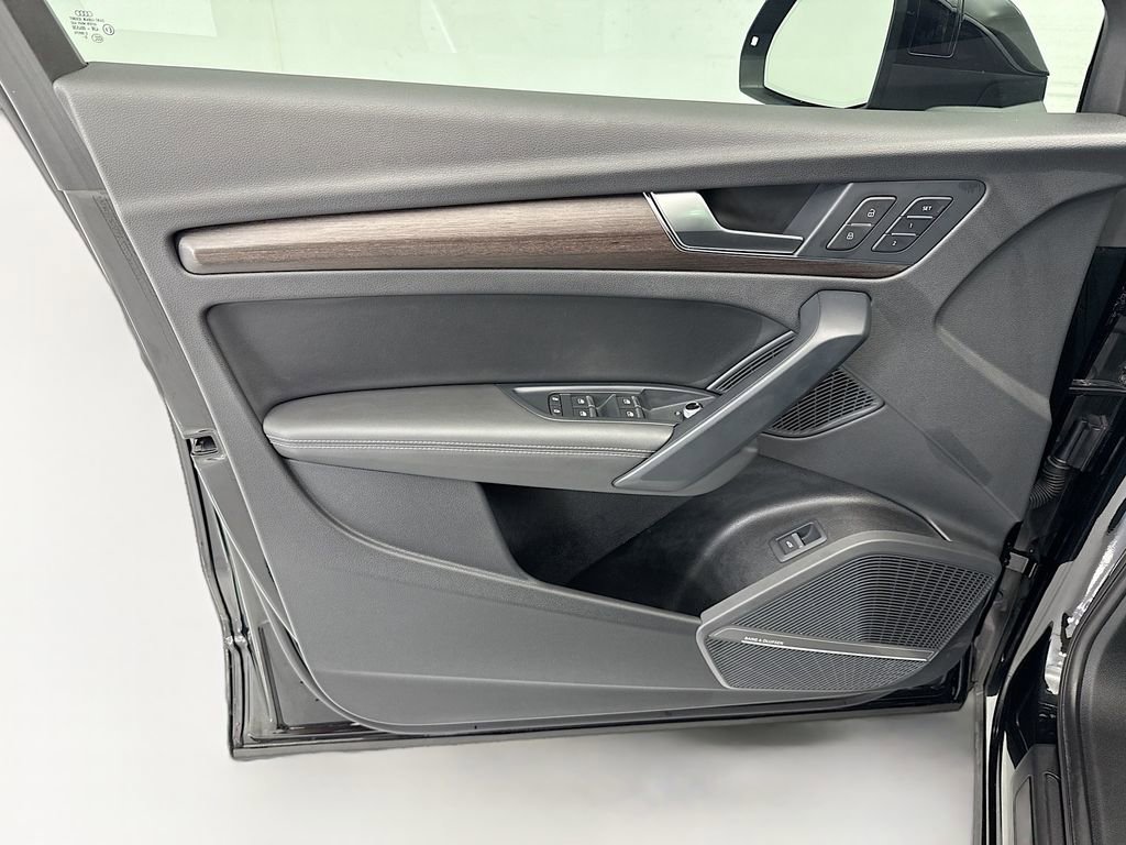 Used 2023 Audi Q5 2.0T Premium Plus w/ Premium Plus Package image 22