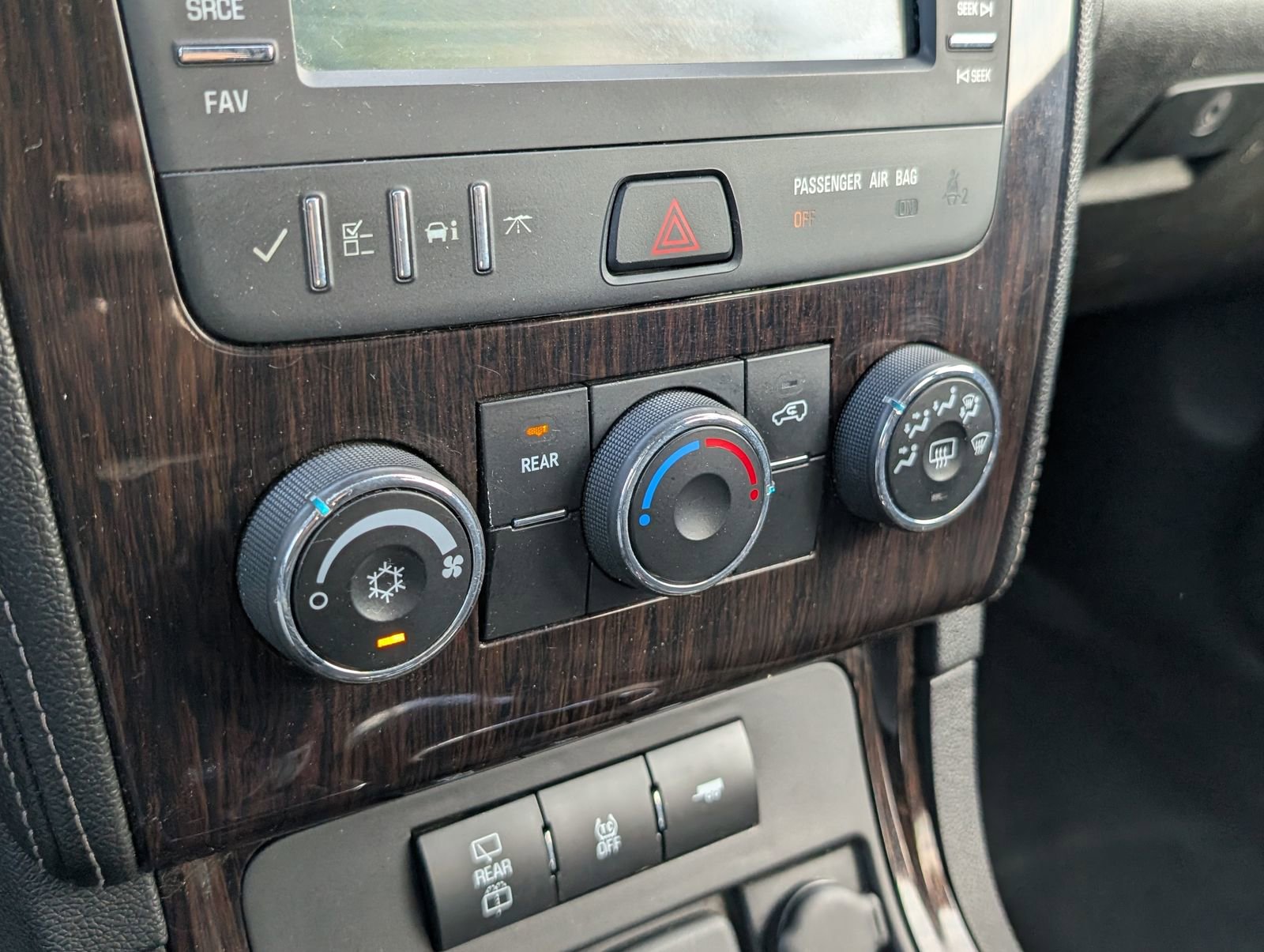 Used 2016 Chevrolet Traverse LT image 21