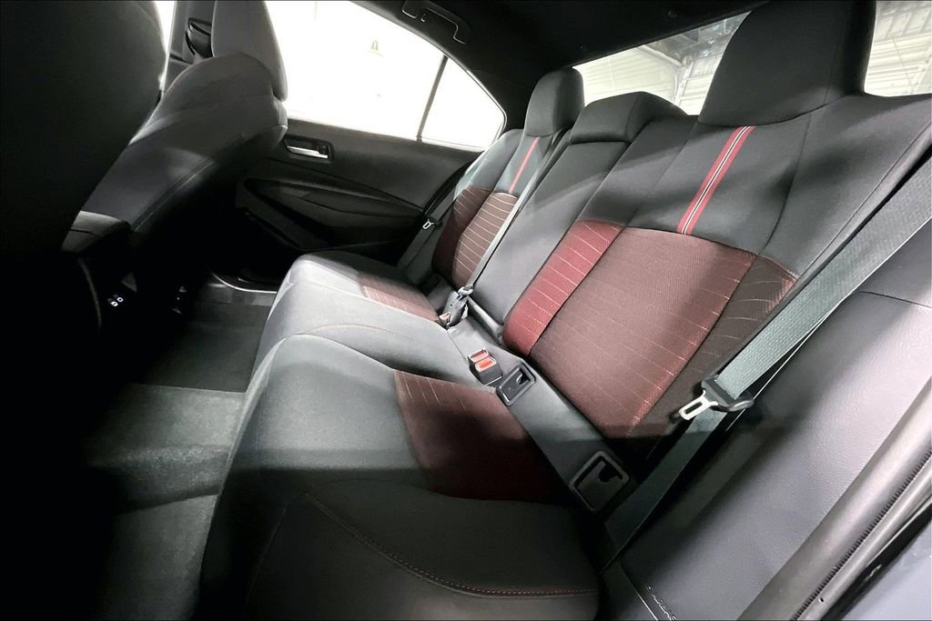 Used 2025 Toyota Corolla SE image 34