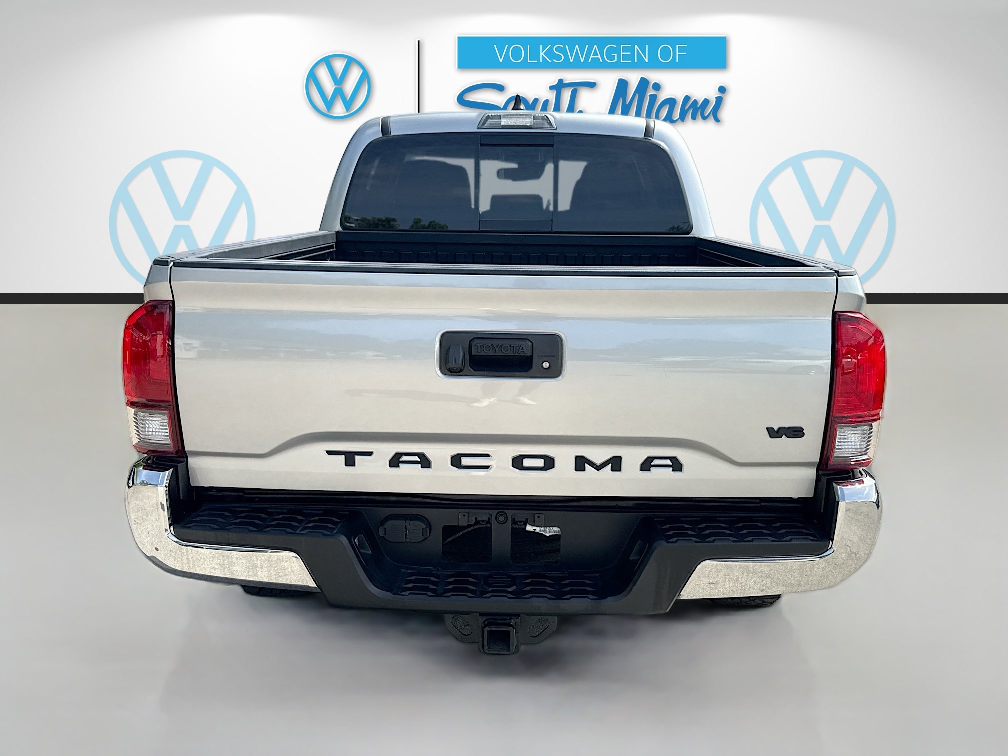Used 2023 Toyota Tacoma SR5 RWD image 6