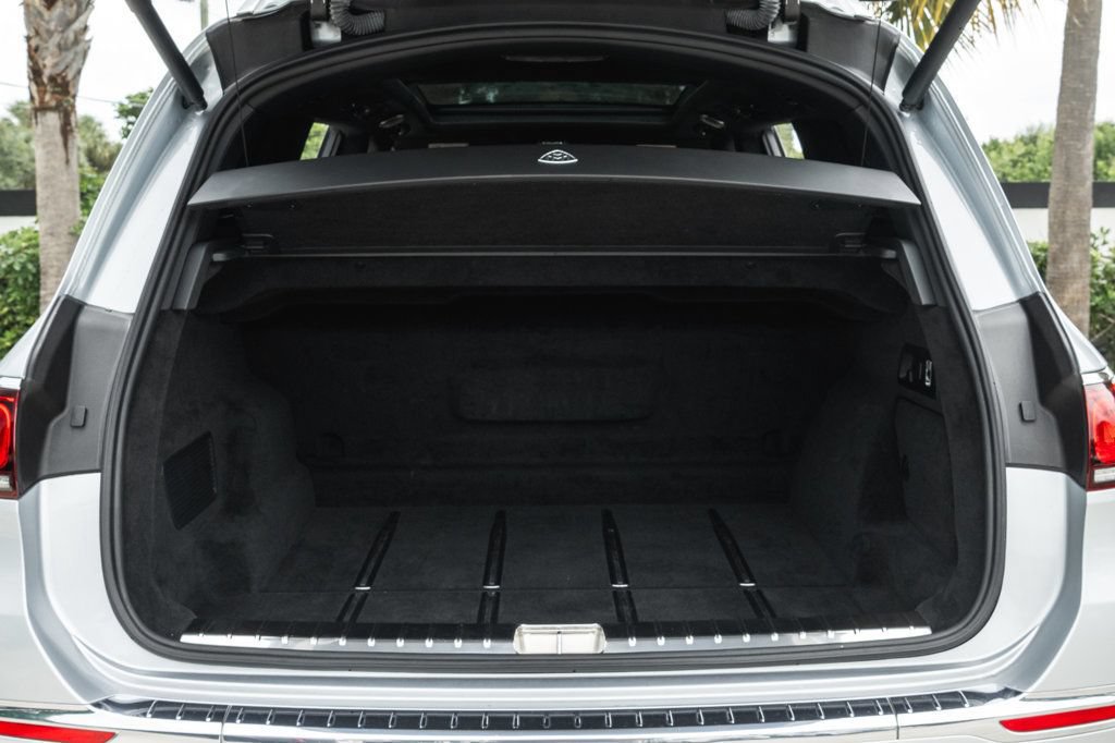 Used 2022 Mercedes-Benz Maybach GLS 600 4MATIC image 32