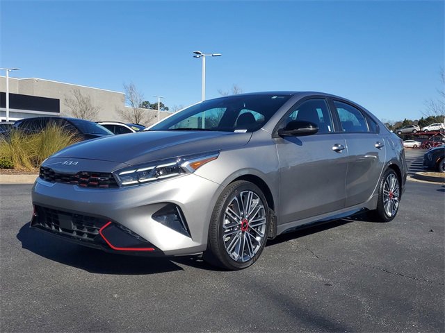 Certified 2022 Kia Forte GT w/ GT Technology Package image 31