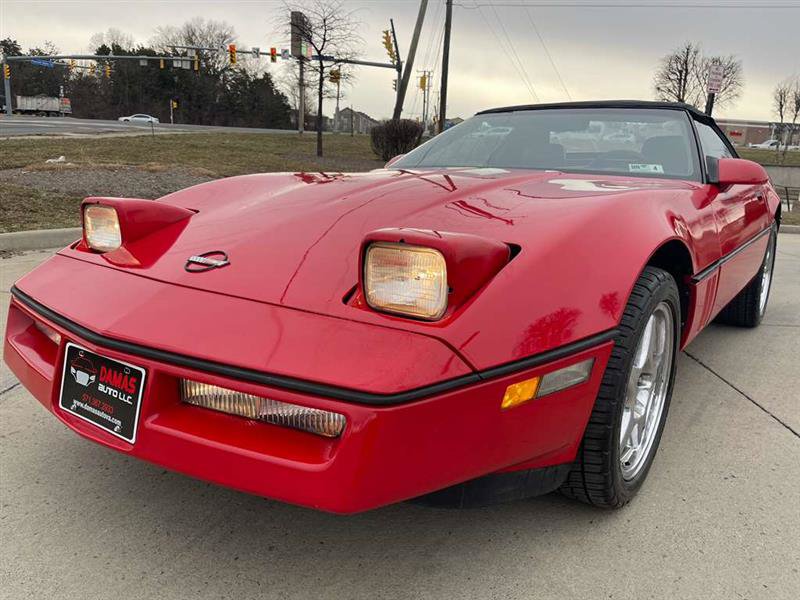 Used 1990 Chevrolet Corvette Convertible RWD image 7