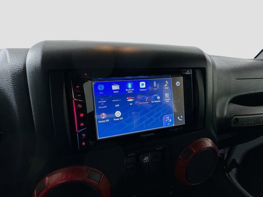 Used 2015 Jeep Wrangler Sport image 26