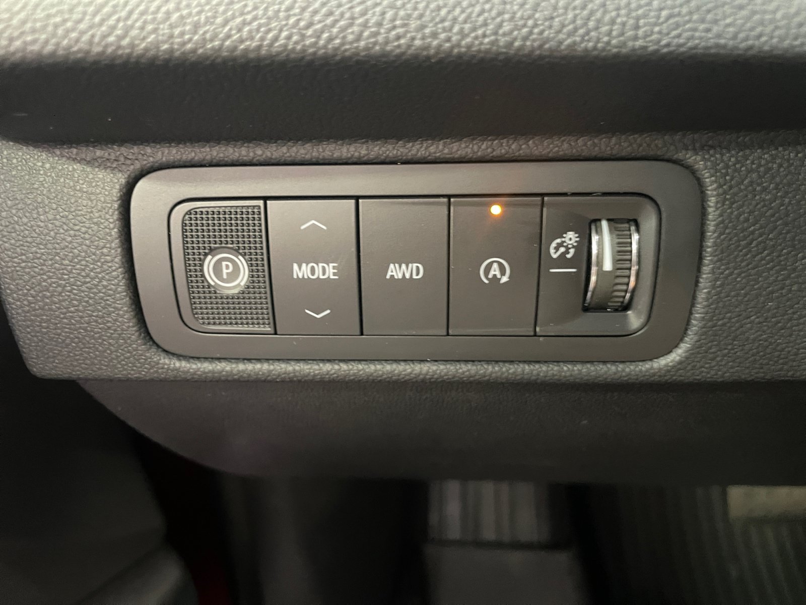 New 2027 Chevrolet Traverse Z71 w/ Enhanced Driving Package AWD/4WD image 14