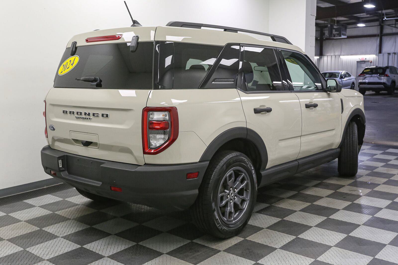 Used 2024 Ford Bronco Sport Big Bend AWD/4WD image 9