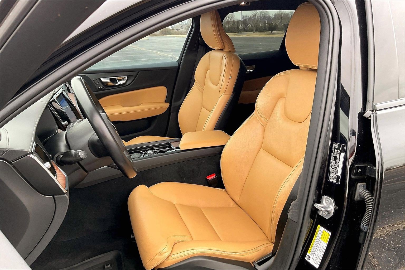 Used 2020 Volvo V60 T5 Cross Country w/ Protection Package Premier image 7