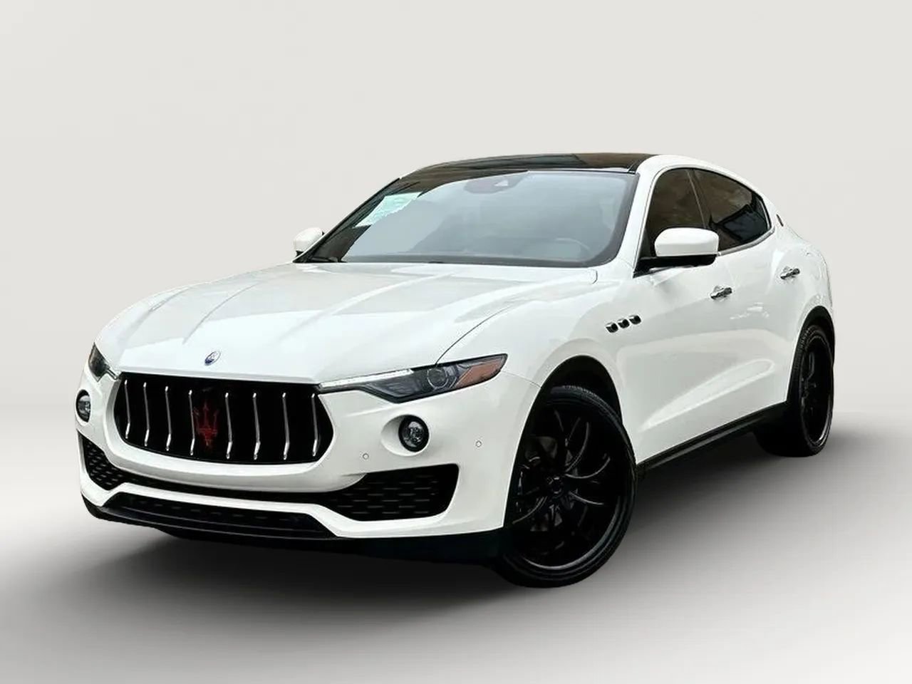 Used 2018 Maserati Levante AWD/4WD image 49