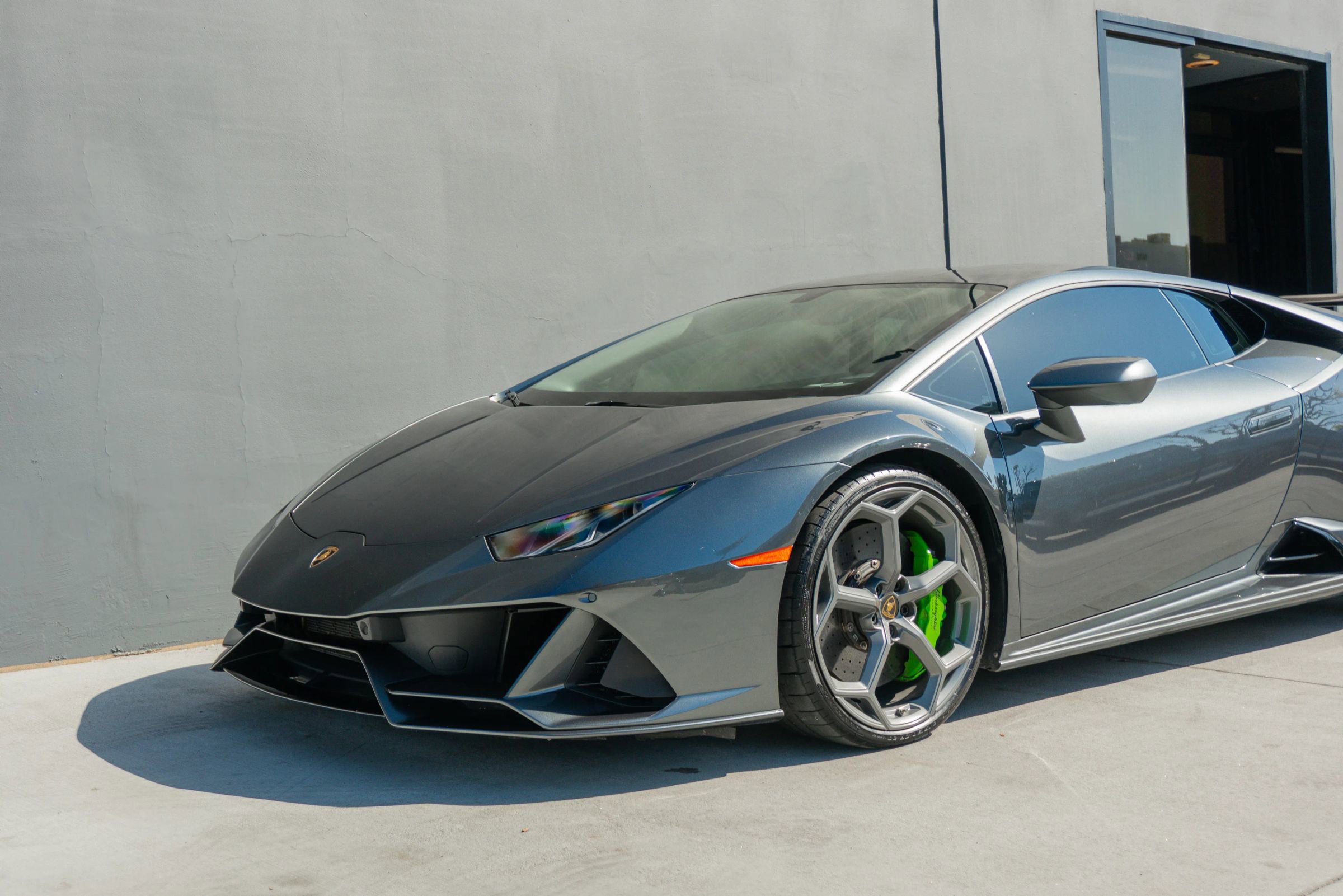 Used 2020 Lamborghini Huracan EVO image 16