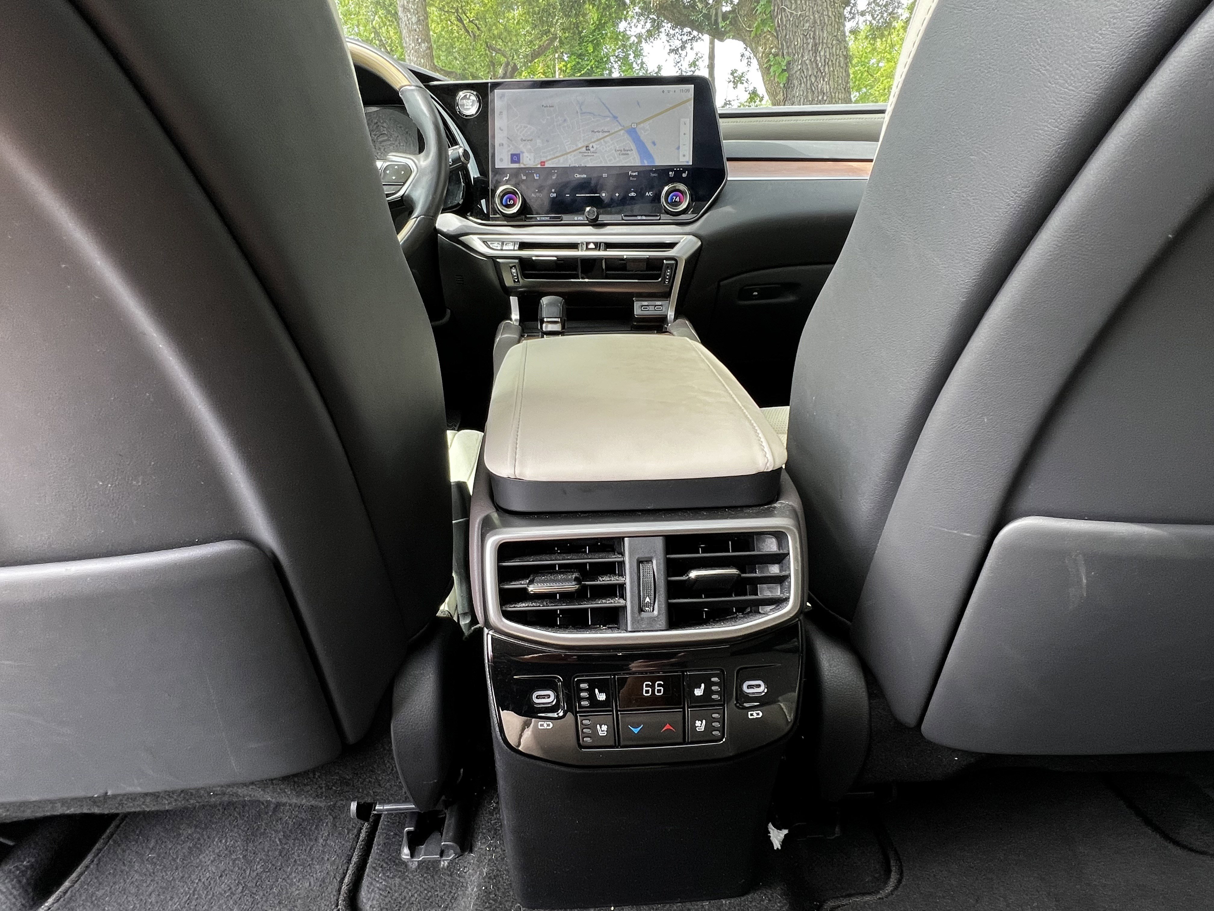 Used 2024 Lexus RX 350 FWD w/ Convenience Package image 37