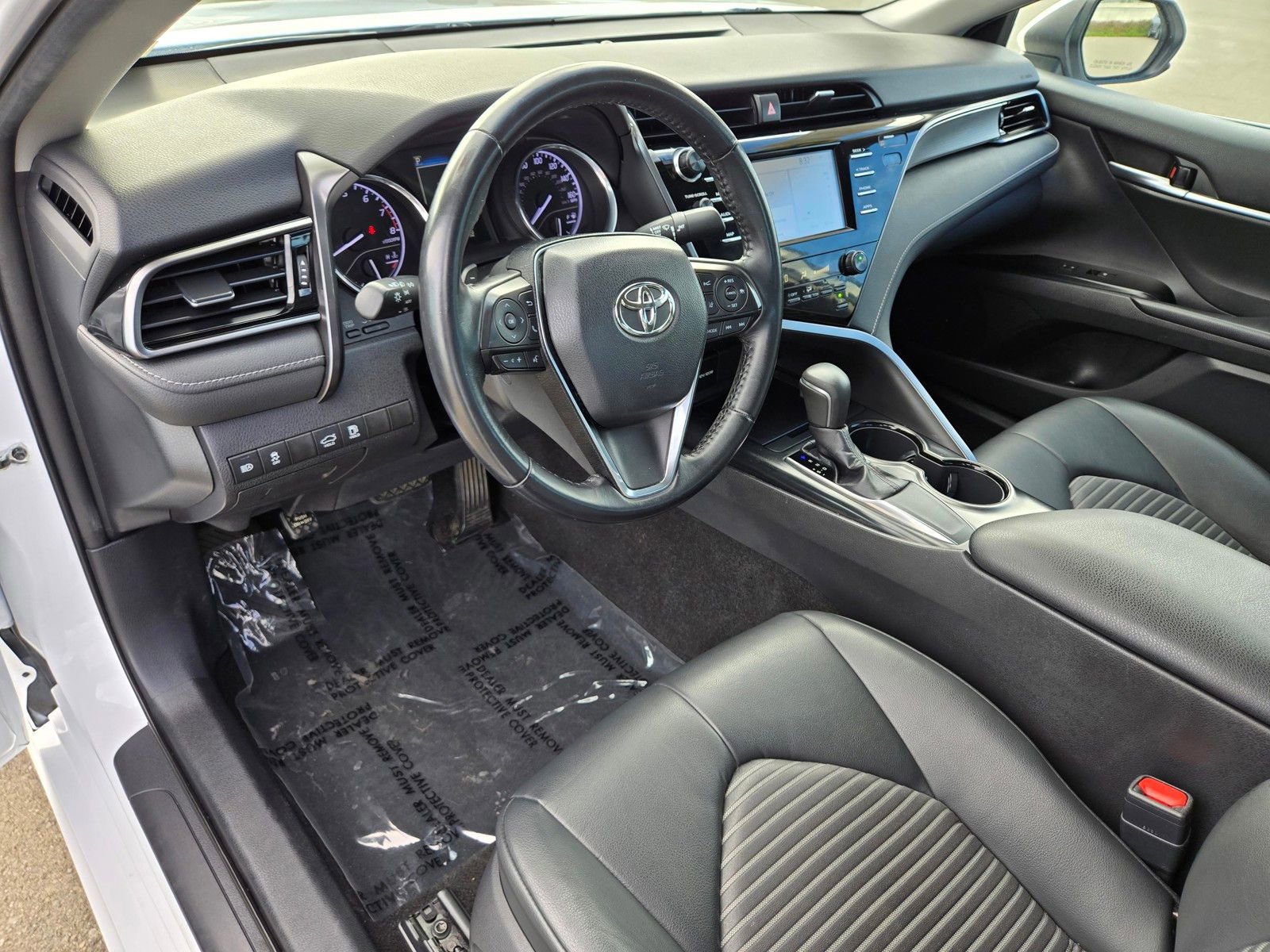 Used 2019 Toyota Camry SE image 16